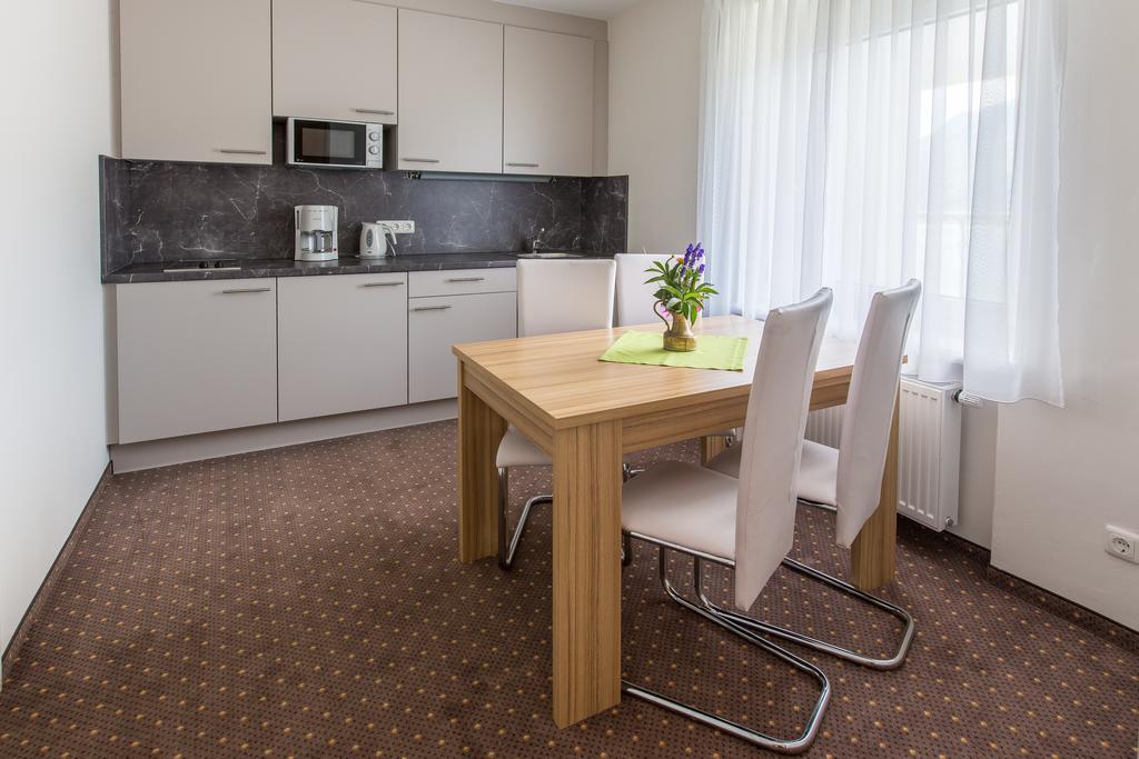 Gaestehaus Krappinger/Pizzeria Mamma Mia Ossiach Pokój zdjęcie